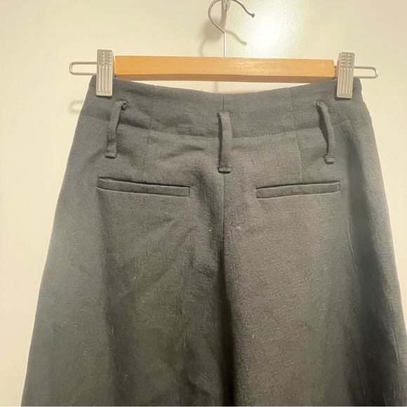 Cross front Aritzia trouser - Picture 5 of 5
